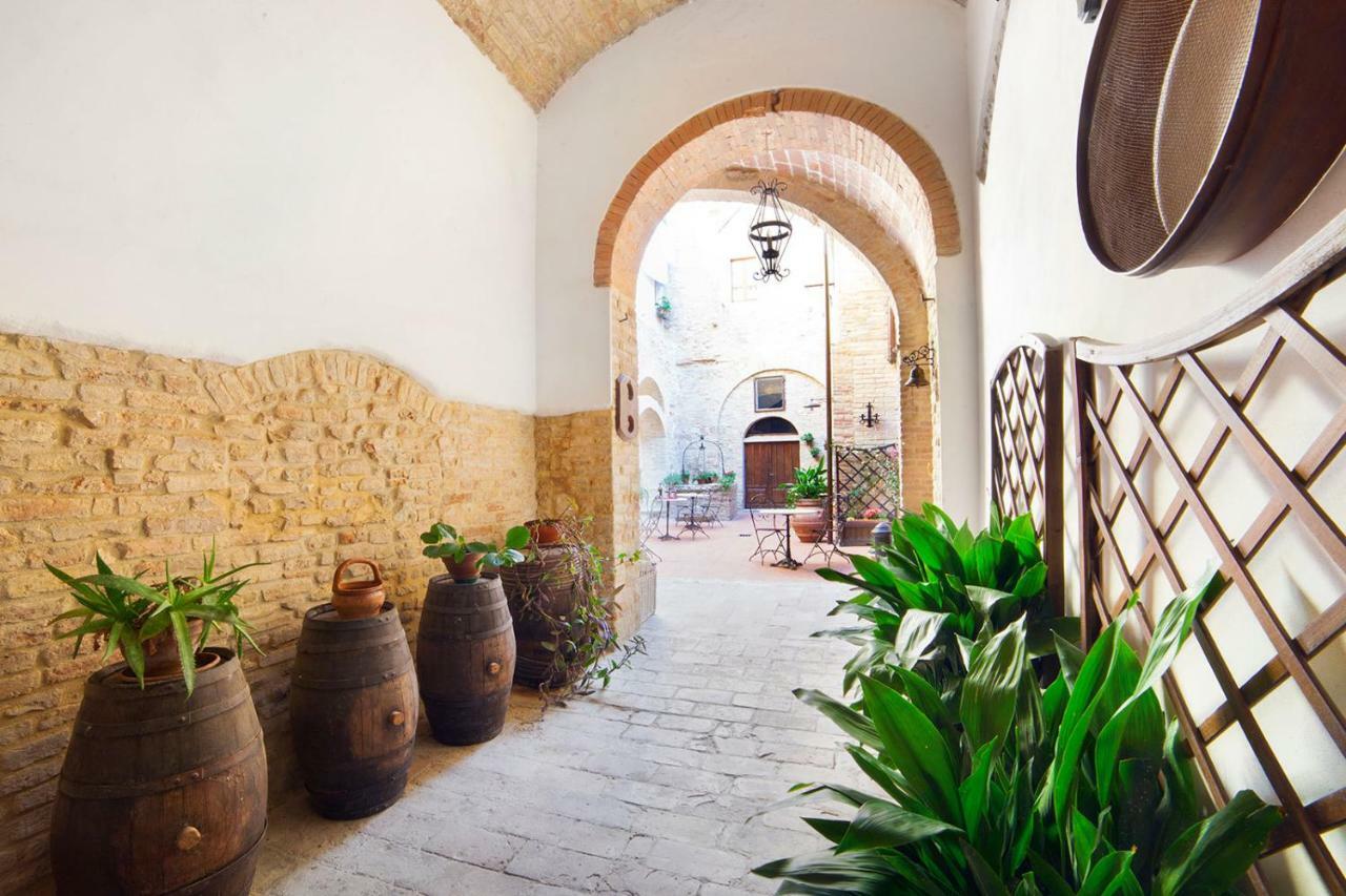 Residenza D'Epoca Palazzo Buonaccorsi Hotel San Gimignano Eksteriør billede